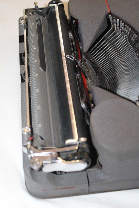 Máquina de escrever Hermes "Baby" anos 50\60