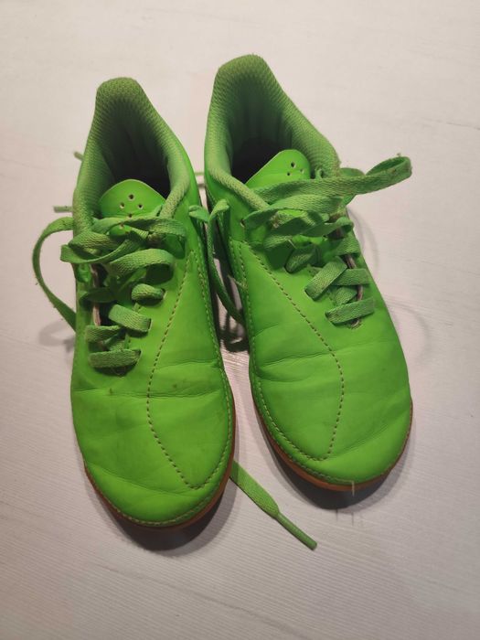 Buty sportowe halówki 29