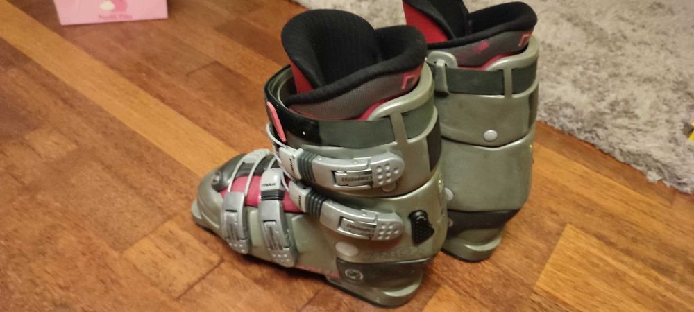 Buty narciarskie 37,5 damskie/dziewczęce Tyrolia.