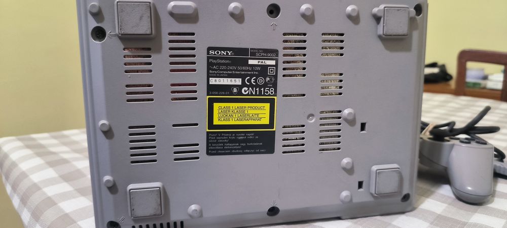 PlayStation 1 original + 2 comandos originais e demo one