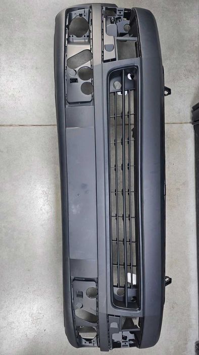 Бампер передний Volkswagen Transporter V T5 Фольксваген Транспортер10-