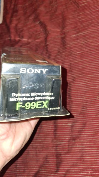 Microfone sony stereo F-99EX na caixa