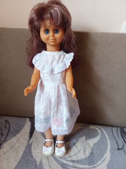 Продам гарну колекційні ляльку гдр