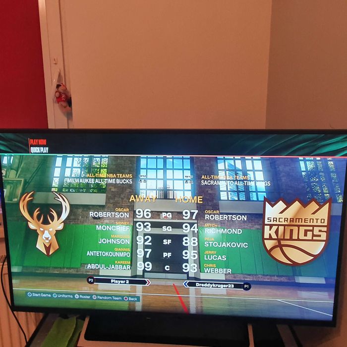 Ps4 mało używane jak nowe ps4  1TB zestaw gier pad