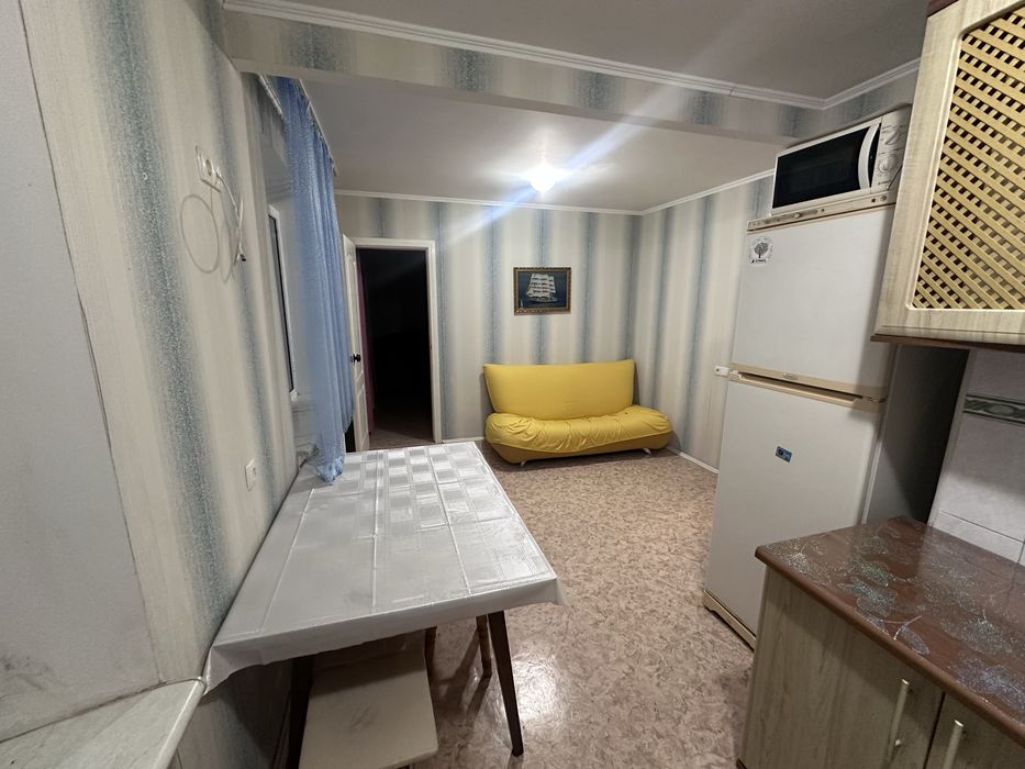 Трикімнатна квартира зі студією та 2 спальнями! Все залишається!