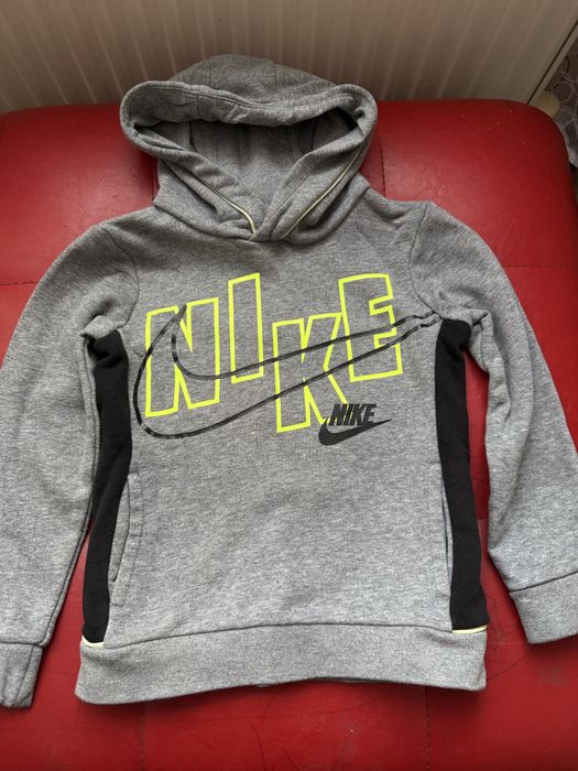 Костюм Nike oригінал. 92-98 на 2-3 рочки.