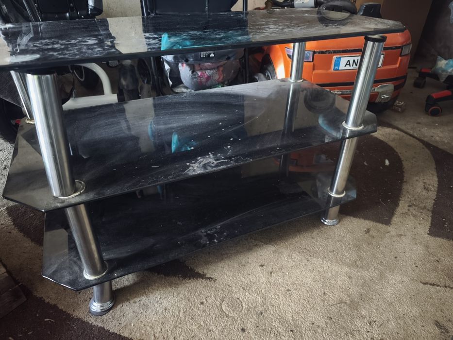 Stolik pod telewizor do umycia