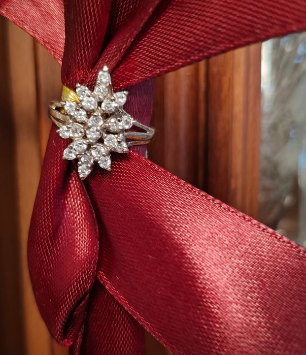 Apart ,srebny pierścionek z cyrkoniami