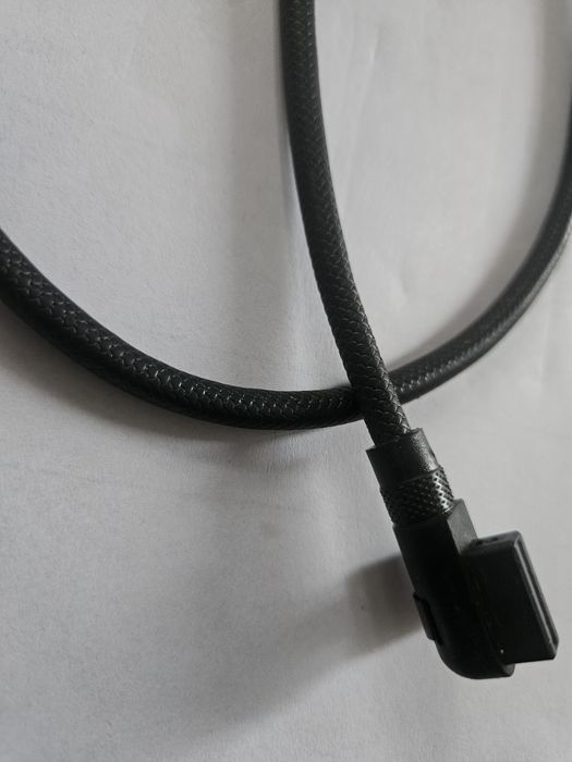 przrwody donsystemu Consair iCUE Link 20 lub 31cm czarne