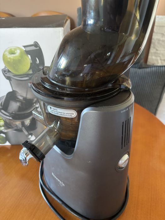 Wyciskarka wolnobrotowa Kuvings D9900