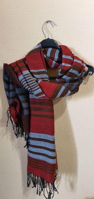 Продам палантины ,шарфы