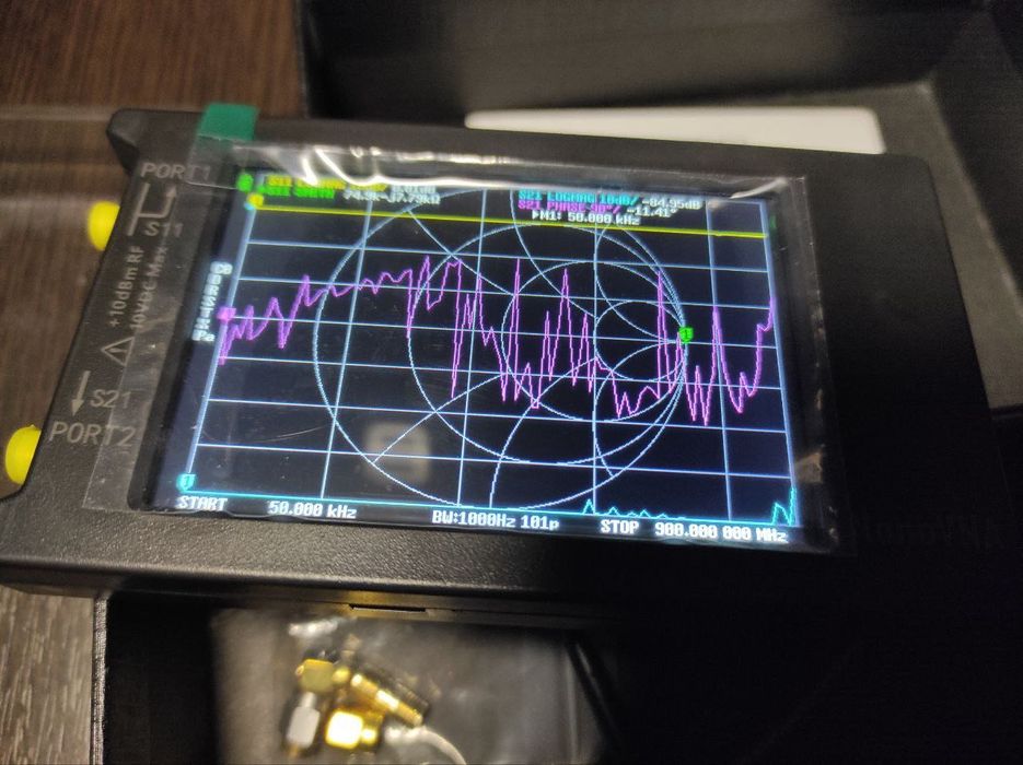 Портативный векторный анализатор спектра,аналізатор спектру NanoVNA-H4