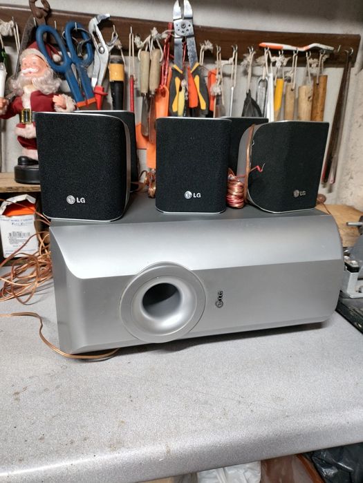 Título do Anúncio:Colunas 5.1 Home Cinema LG LH-T250SC + Subwoofer (Sem Leitor DVD/Comando)