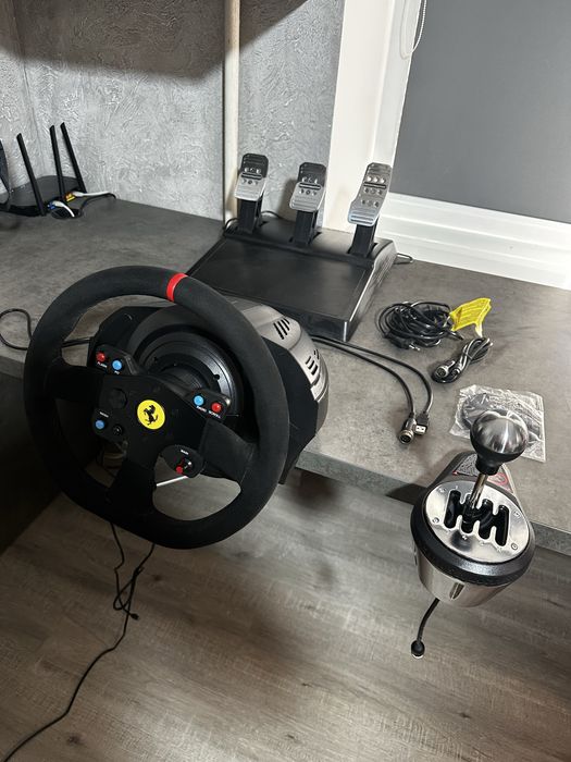 Руль Thrustmaster T300 Ferarri