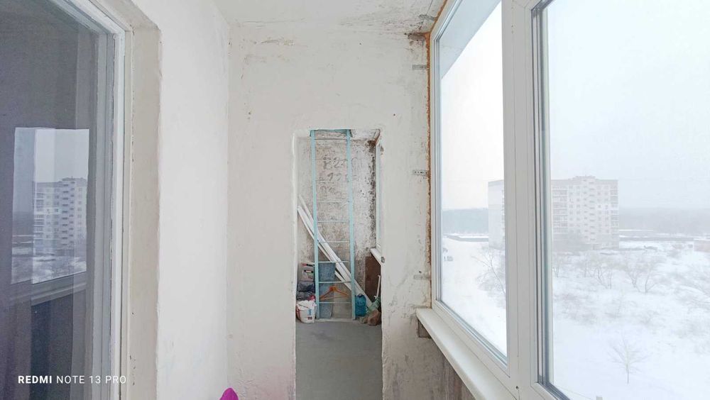 Сдам крупногабаритную 1-комнатную квартиру 44 квадратных метра 4 МКР