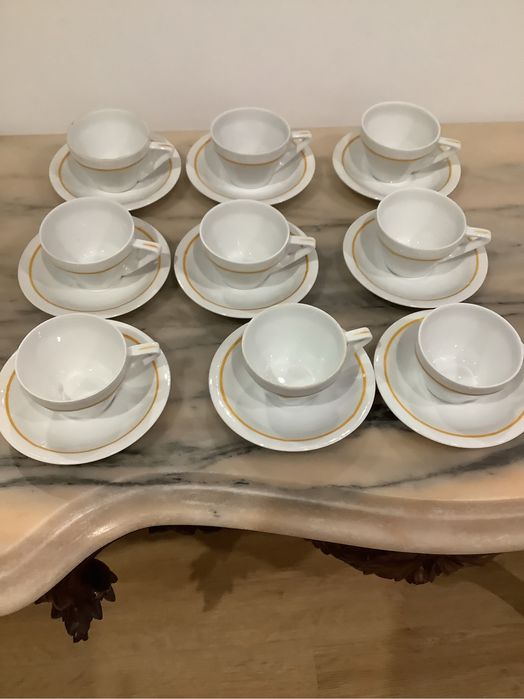 Nove chvenas de cafe da vista alegre ( impecaveis) com oferta