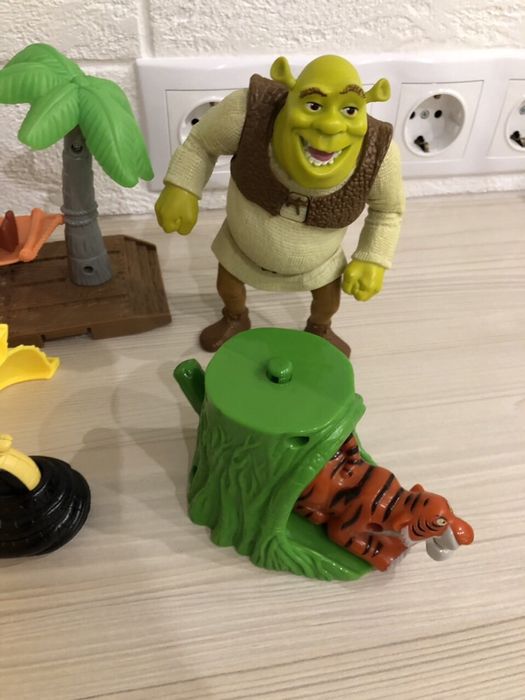 Детские игрушки из Макдональд