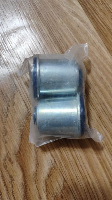 Комплект сайлентблоків Сузукі гранд Вітара, задня цапфа.