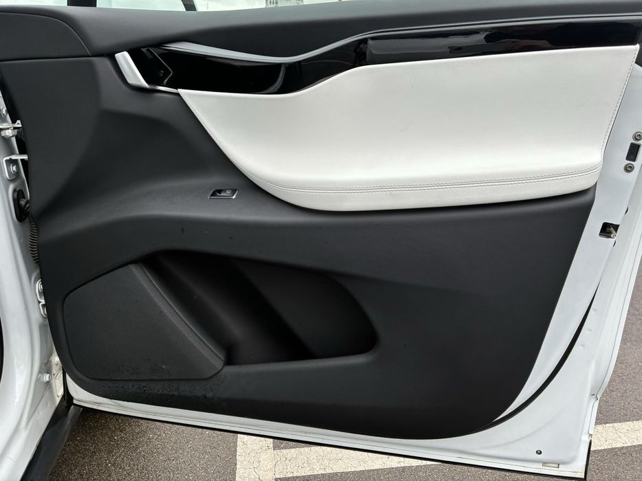 Тесла Х Longe Range Plus - 100 кВт 2020 року
