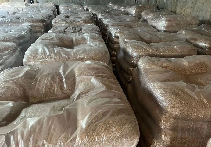 РіберЕнерджі якісні паливно-енергетичні товари пелети, дрова, тирса