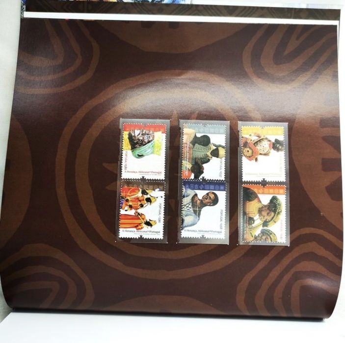 Livro "A Herança Africana em Portugal" -  CTT Selos