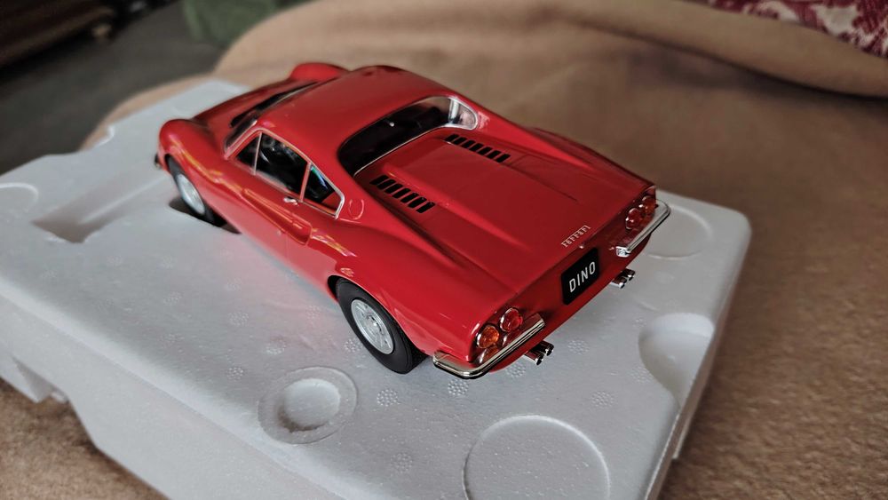 Ferraris VARIOS Classicos + Sem Caixa + 1/18