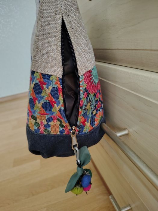 Сумка жіноча  велика зручна+гаманець,міцна ,нова.