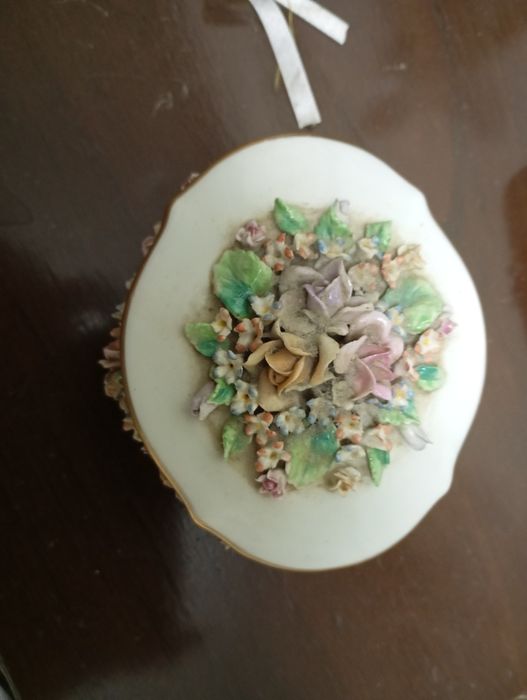 Caixa louça antiga fábrica Aveiro