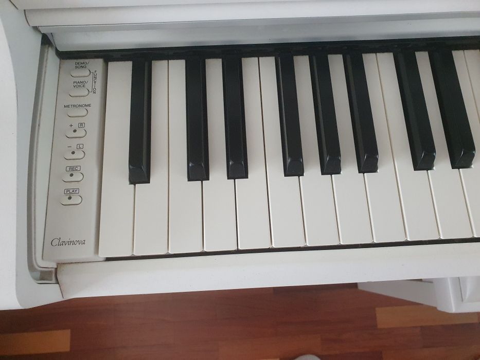 Piano Yamaha Clavinova