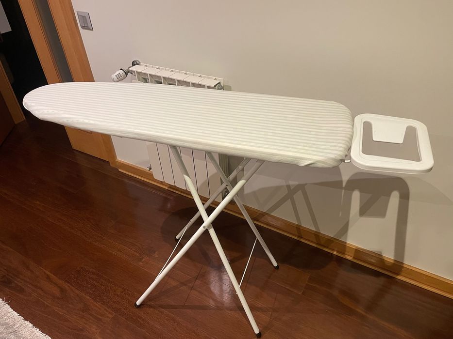 Tábua de engomar / passar a ferro