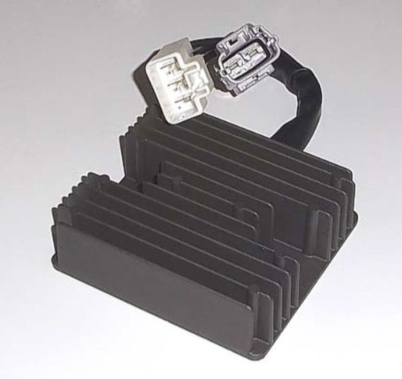 Regulator napięcia Suzuki An 650 burgman Vzr 1800 intruder VL 1500