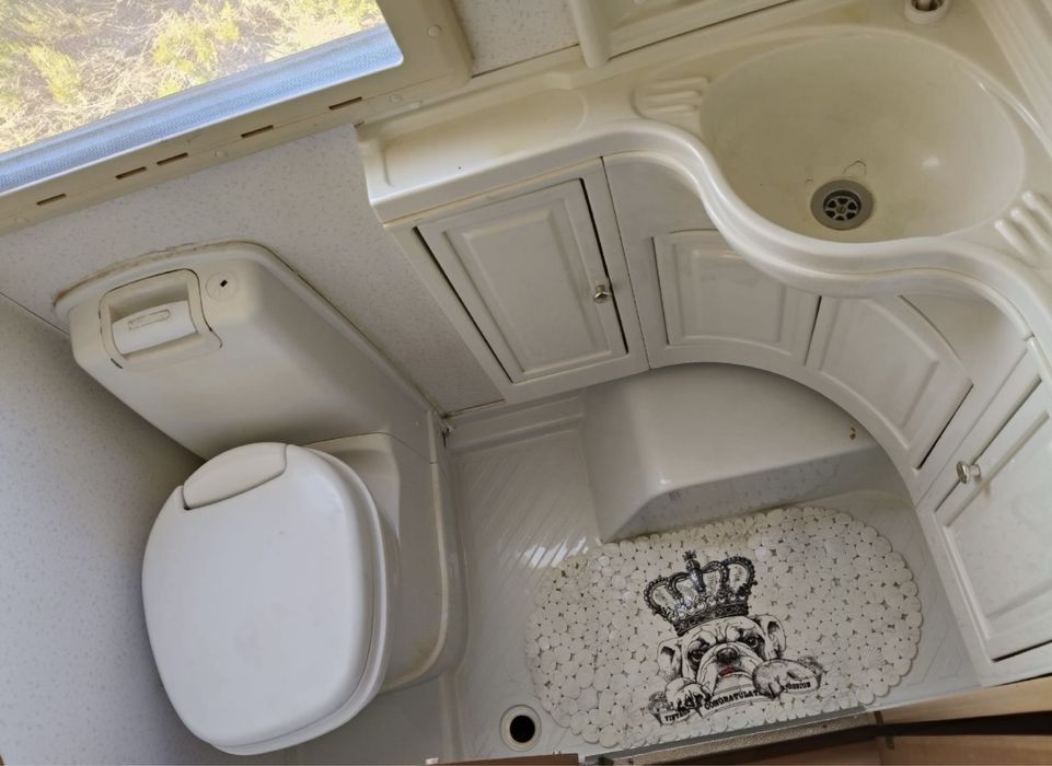 Autocaravana 2.8 HDI Inglesa (AC)