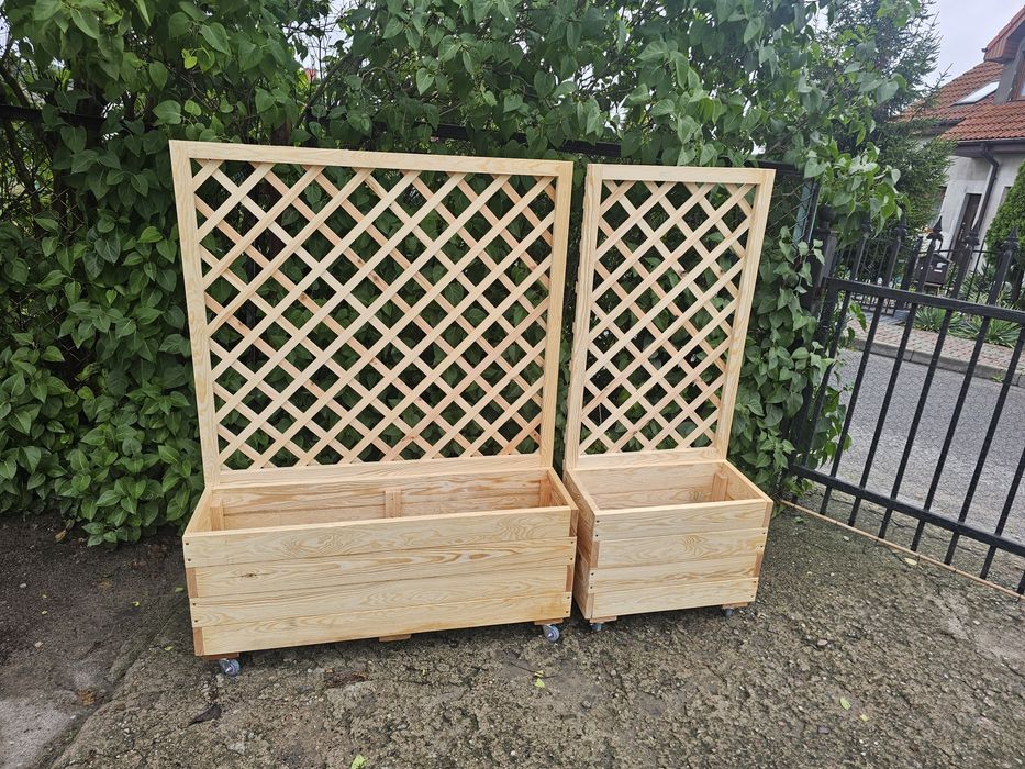 Donice ogrodowe z pergolą