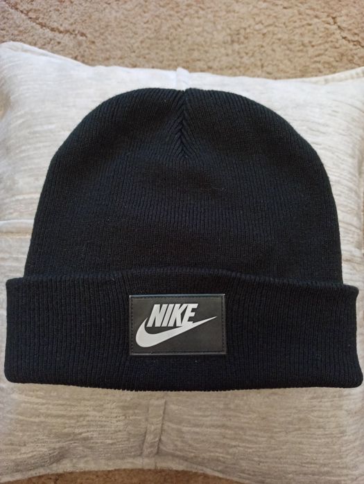 Шапка nike u nsw cuffed beanie fut flash (da2021-010)