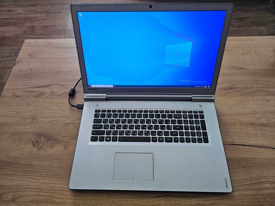 Потужний ноутбук 17.3" Lenovo Ideapad 700 17ISK (i7-6700HQ, 16GB RAM)