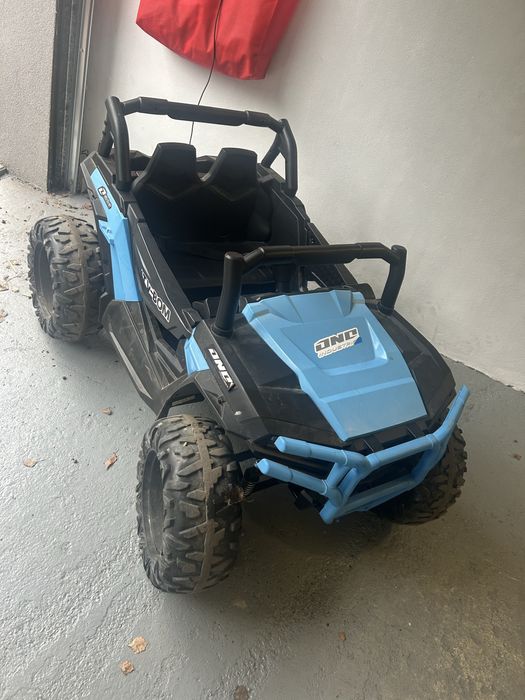 samochód dziecięcy  UTV-BOM 12V