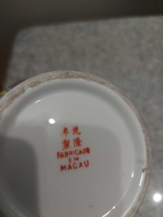 Conjunto 2 Vasos Porcelana - Macau e Vidal & Arte