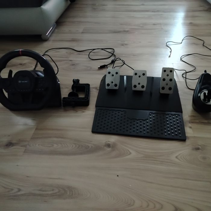 Sprzedam kierownicę tracer sim racer