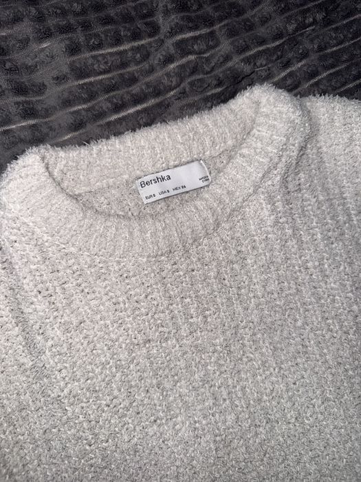 светр bershka розмір xs