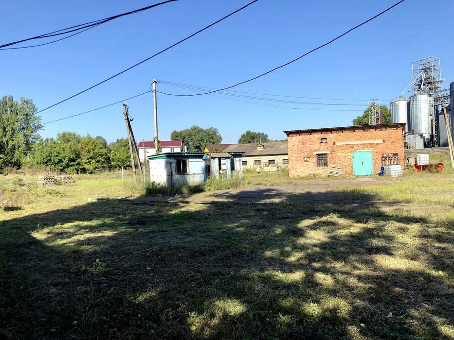 Продаж виробничо-складської бази 982 м², 1,025 га — Попільня