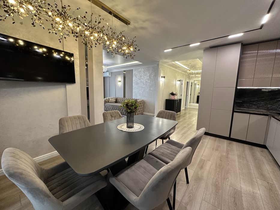 Продам стильну 3 км квартиру ЖК Паркова Алея