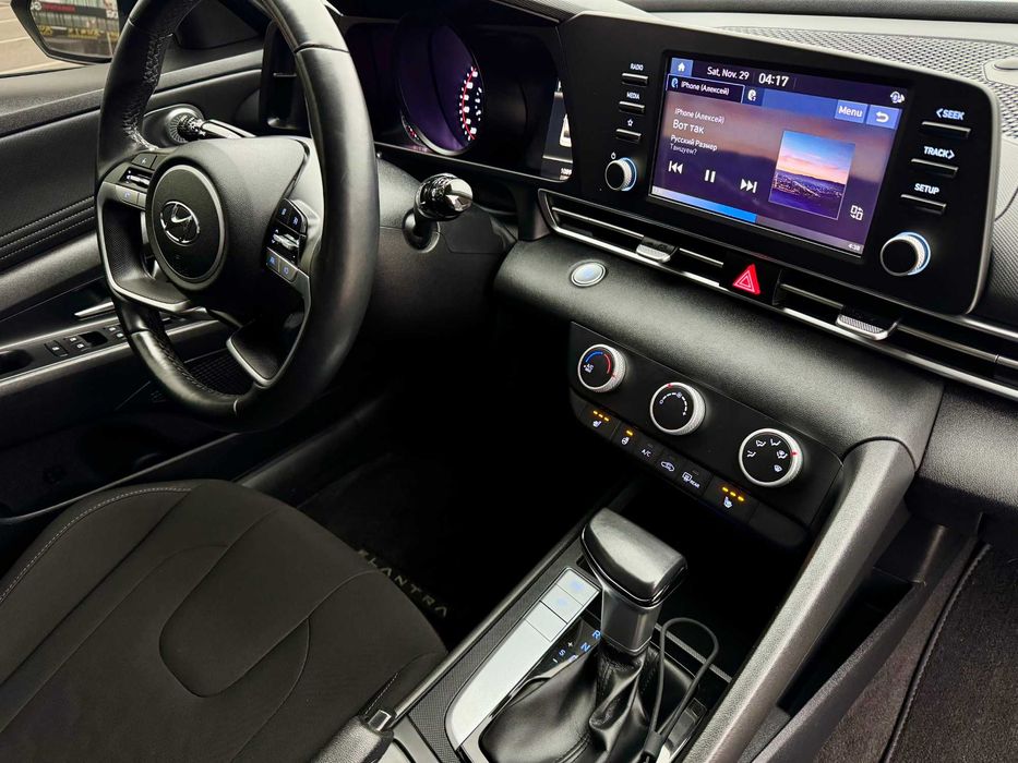 Hyundai Elantra 2021