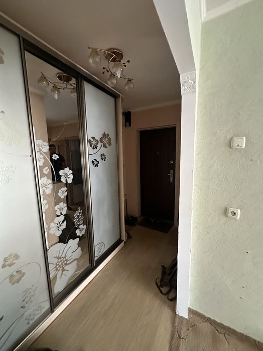 Продам 1 комнатную чешку в центре города район Сильпо!