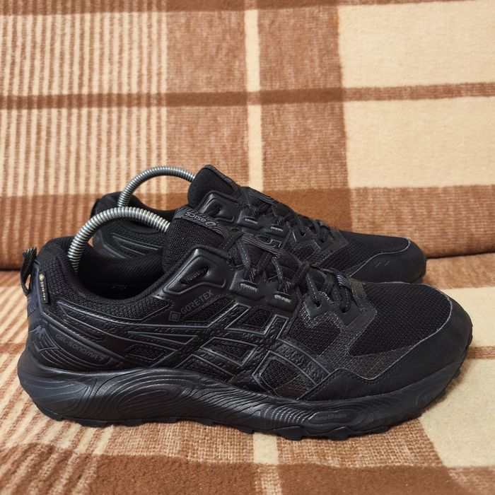 Чоловічі кросівки asics gore-tex