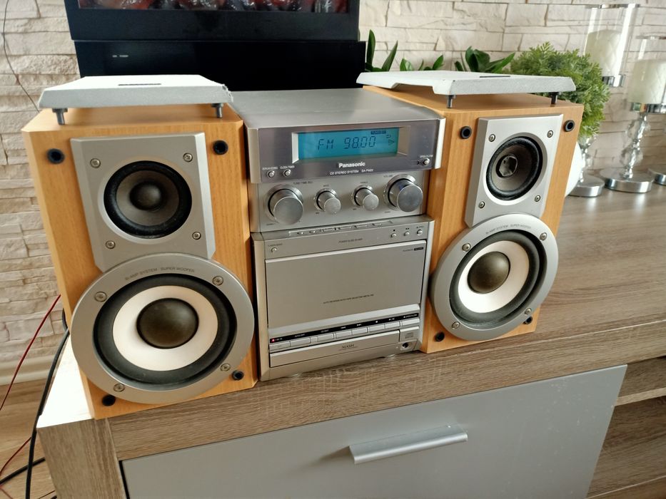 Wieża Philips  Radio  CD  BLUTU USB