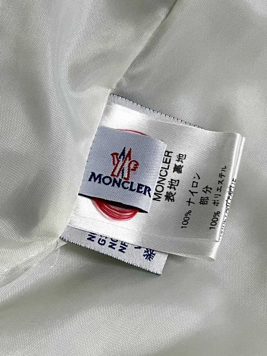Винтажный пуховик Moncler