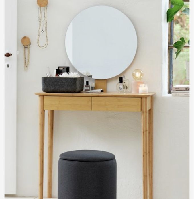 Туалетний столик, столик для макіяжу, стан ідеальний