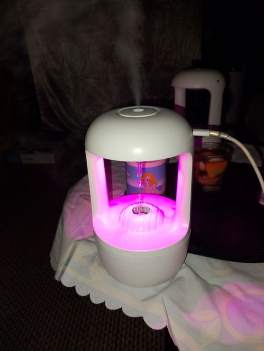 Nawilżacz antygrawitacyjny idealny w zimę zwlacza suche powietrze