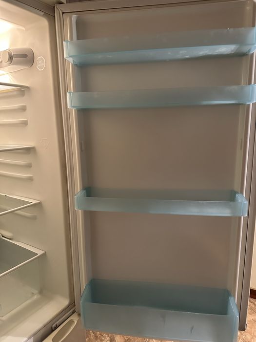 Lodówka z zamrażalnikiem dobry stan używana