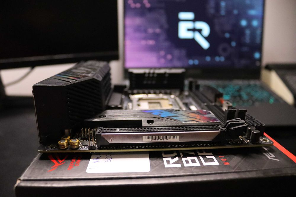 Płyta główna Mini ITX ASUS STRIX B760-I GAMING WIFI (7324)